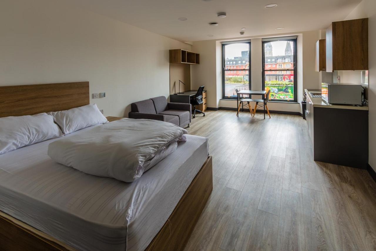 Destiny Student - Broga House Apartamento